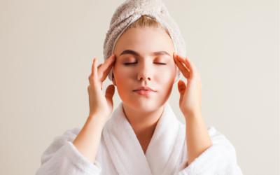 Joga twarzy – poznaj proste ćwiczenia i ruchy masażu