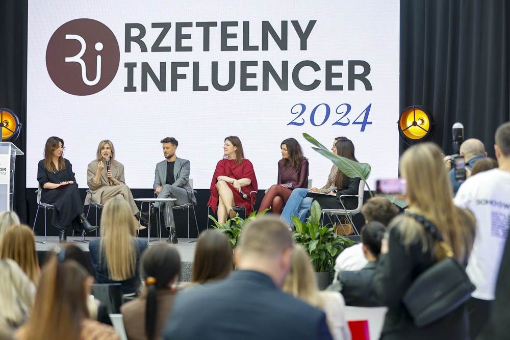 akpa20251008_bandi_influ_pw_2435_low rzetelny influencer