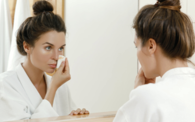 Oczyszczanie skóry rano i wieczorem – różnice, zasady i najczęstsze błędy